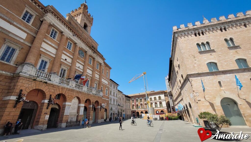 foligno-piazza-della-repubblica-1-1024×578 foligno-piazza-della-repubblica-1-1024×578